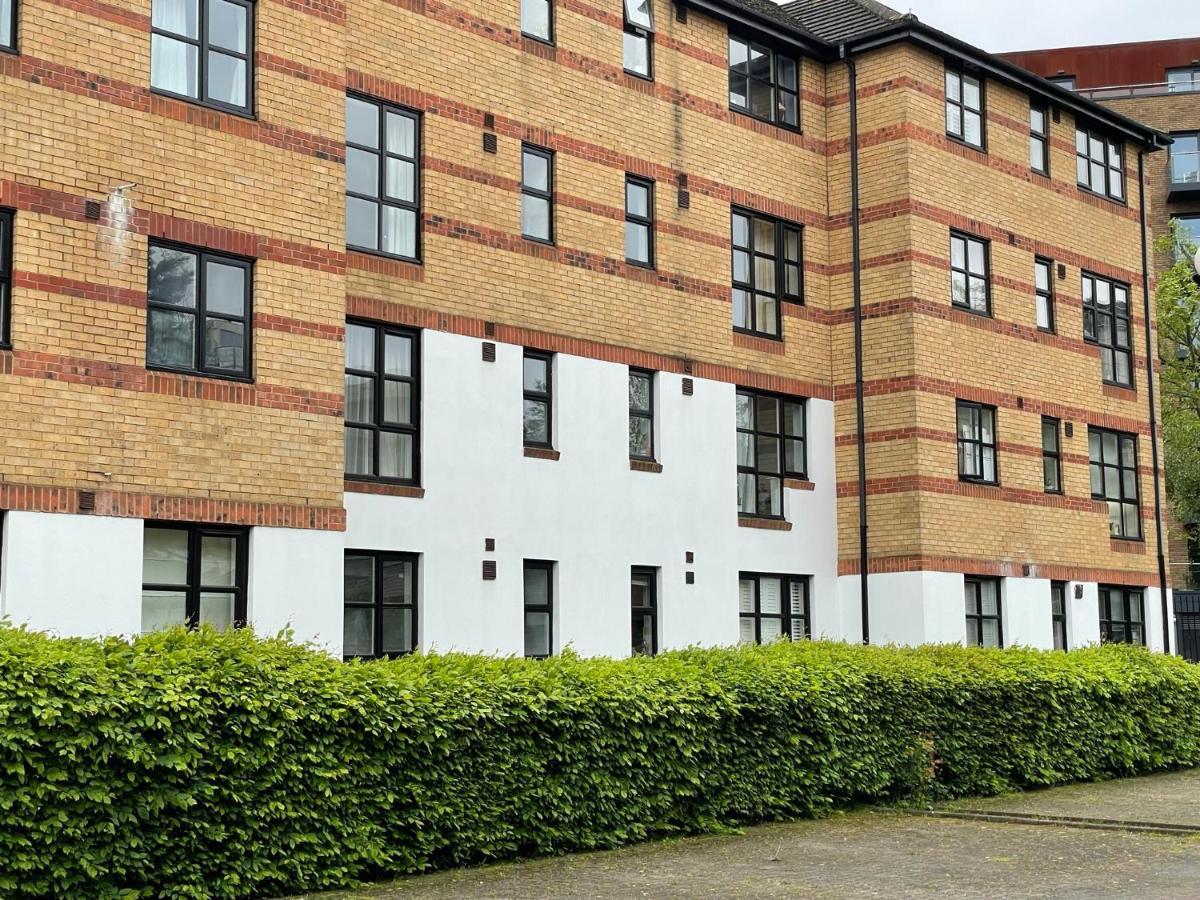 Surrey Docks Se16 Near Canada Water N Easy Access Canary Wharf London Exterior foto
